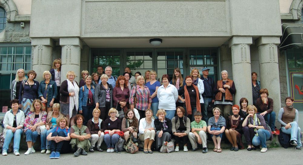 Prie Suomijos vaikų literatūros instituto Tamperėje Prie Suomijos vaikų literatūros instituto Tamperėje