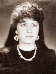 Renata 1988 m. gegužę, bebaigiant Šimonių vidurinę mokyklą