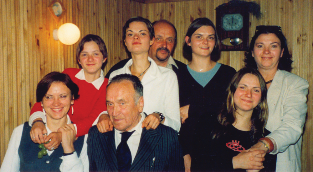 Šeima. 2000 m.