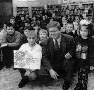 Čekijos Respublikos ambasadorius Stefanas Füle su vaikais. V. Jasinevičiaus nuotr.