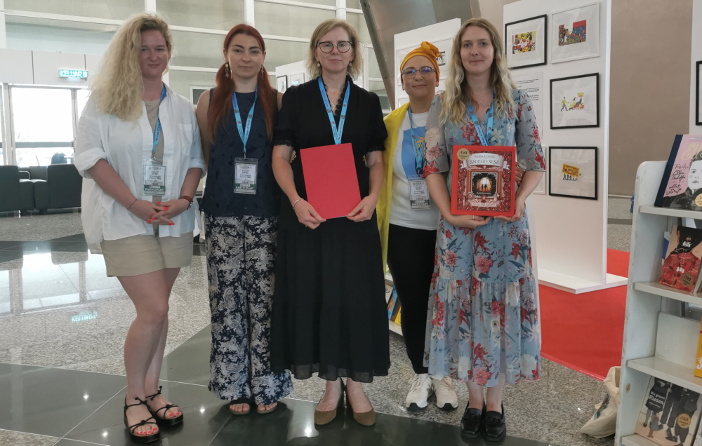 Iš kairės: Goda Baranauskaitė-Dangovienė, Agnesa Kenešytė-Gricė, Alvyda Gaivenienė, Inga Mitunevičiūtė, Rūta Lazauskaitė. Dalyvių asm. archyvo nuotr. Iš kairės: Goda Baranauskaitė-Dangovienė, Agnesa Kenešytė-Gricė, Alvyda Gaivenienė, Inga Mitunevičiūtė, Rūta Lazauskaitė. Dalyvių asm. archyvo nuotr.