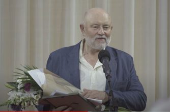 Česlovas Navakauskas. Baigiamojo tarptautinio poezijos festivalio „Poezijos pavasaris 2024“ vakaro stop kadras